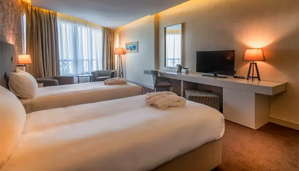 هتل گرند گلوریا باتومی